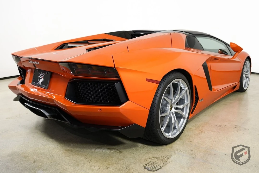 2014 Lamborghini Aventador LP700-4 - Image 9 of 21