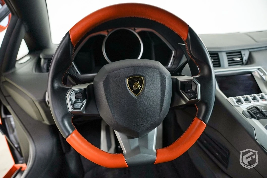 2014 Lamborghini Aventador LP700-4 - Image 16 of 21