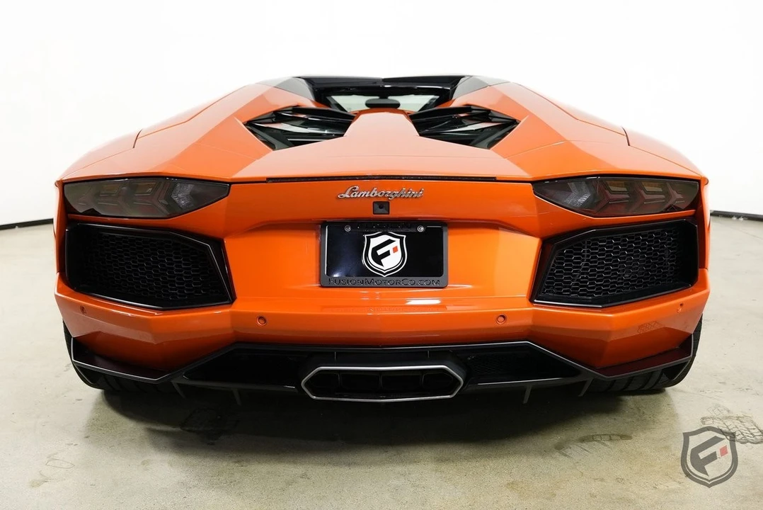 2014 Lamborghini Aventador LP700-4 - Image 8 of 12