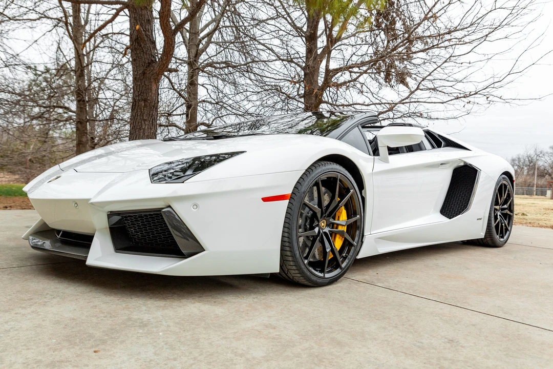 2014 Lamborghini Aventador LP700-4 - Image 4 of 31