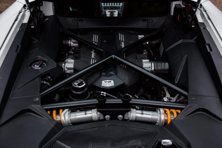 2014 Lamborghini Aventador LP700-4 - Image 6 of 11