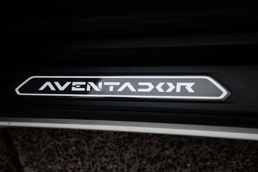 2014 Lamborghini Aventador LP700-4 - Image 7 of 11