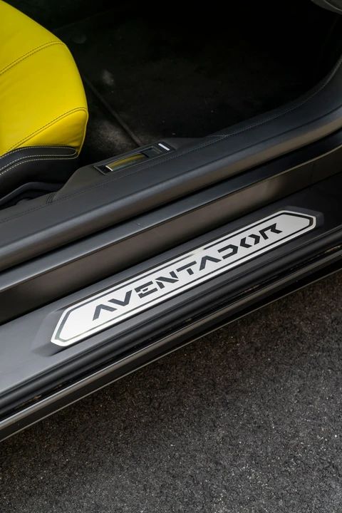 2014 Lamborghini Aventador LP700-4 - Image 14 of 31