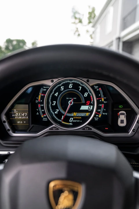 2014 Lamborghini Aventador LP700-4 - Image 23 of 31