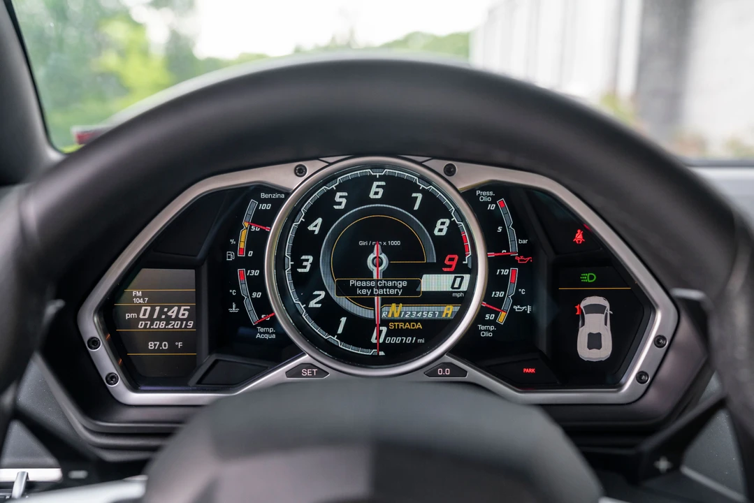 2014 Lamborghini Aventador LP700-4 - Image 26 of 31