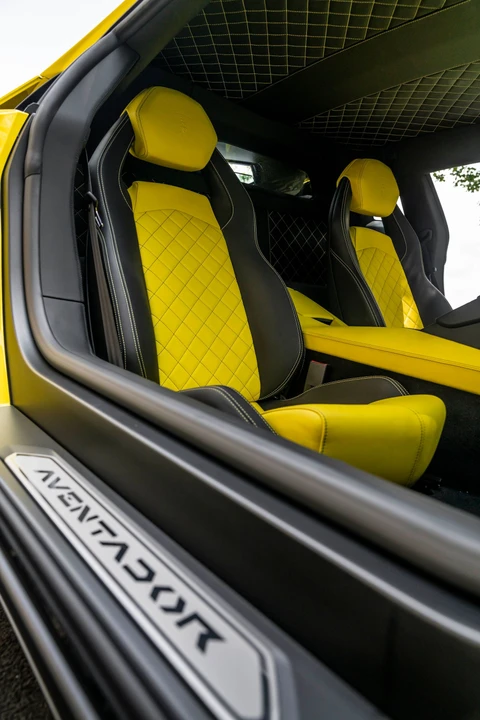 2014 Lamborghini Aventador LP700-4 - Image 15 of 31