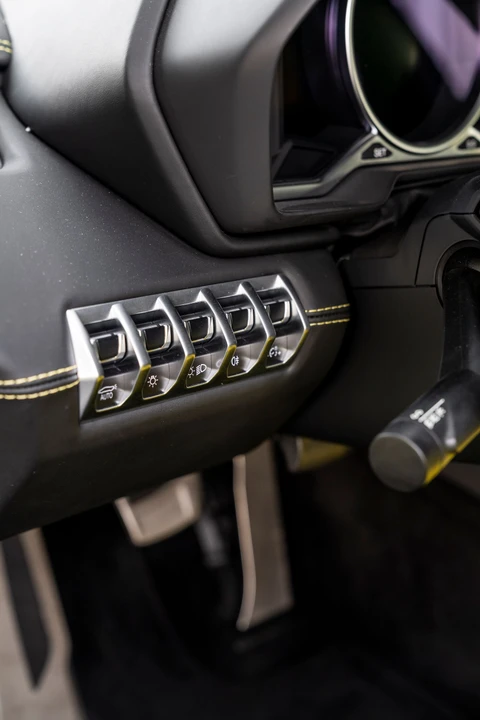 2014 Lamborghini Aventador LP700-4 - Image 29 of 31