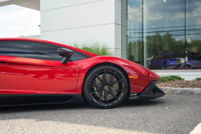 2014 Lamborghini Aventador LP700-4 - Image 12 of 31