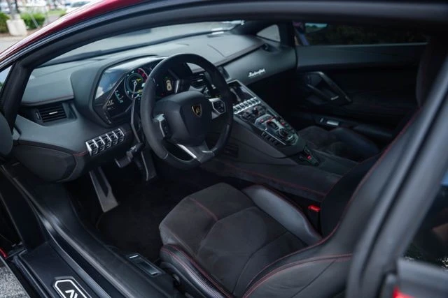 2014 Lamborghini Aventador LP700-4 - Image 30 of 31