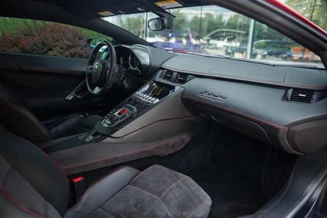 2014 Lamborghini Aventador LP700-4 - Image 31 of 31