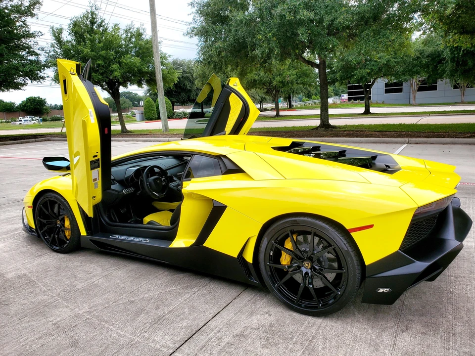 2014 Lamborghini Aventador LP700-4 - Image 30 of 31
