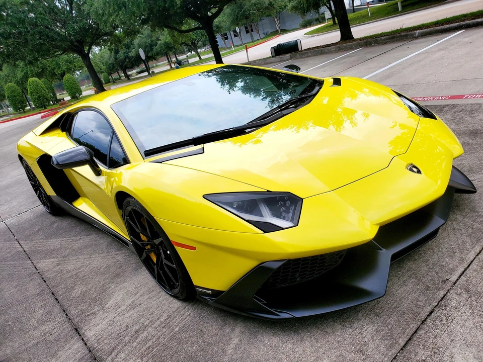 2014 Lamborghini Aventador LP700-4 - Image 23 of 31