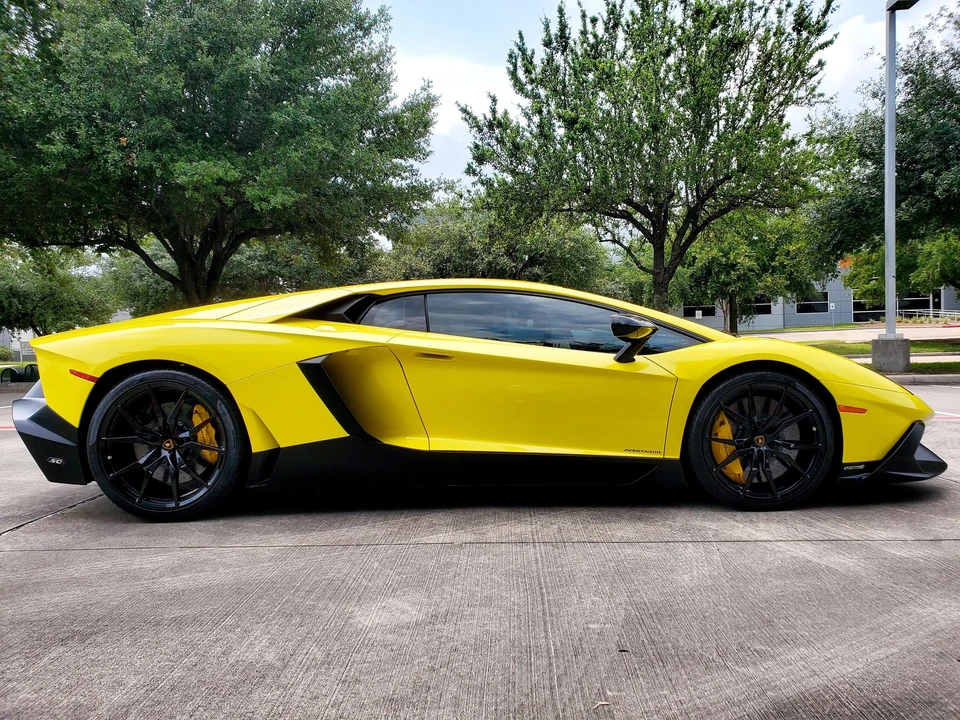 2014 Lamborghini Aventador LP700-4 - Image 20 of 31