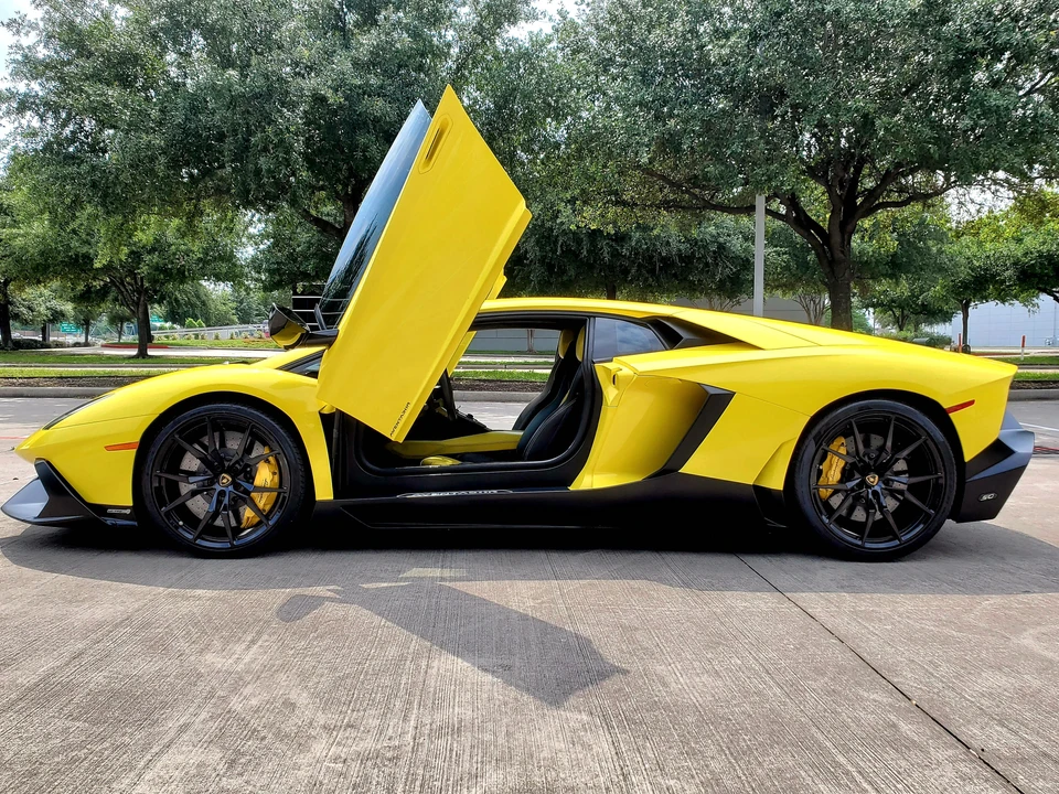 2014 Lamborghini Aventador LP700-4 - Image 29 of 31