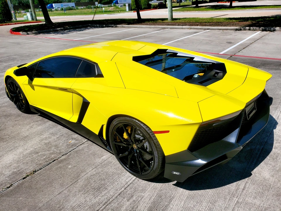 2014 Lamborghini Aventador LP700-4 - Image 12 of 31