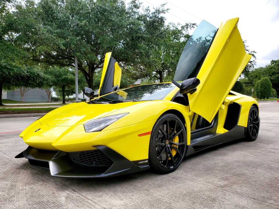 2014 Lamborghini Aventador LP700-4 - Image 27 of 31