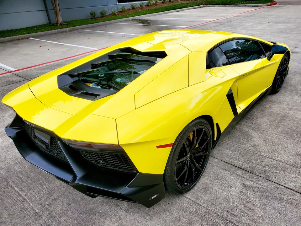 2014 Lamborghini Aventador LP700-4 - Image 17 of 31