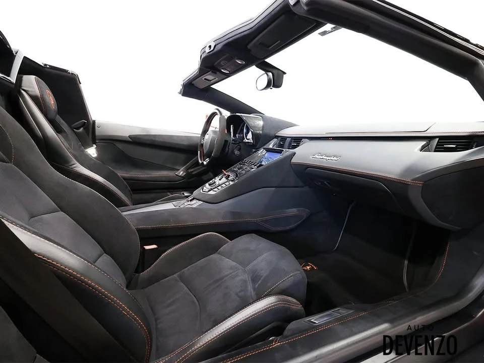 2014 Lamborghini Aventador LP700-4 - Image 18 of 20