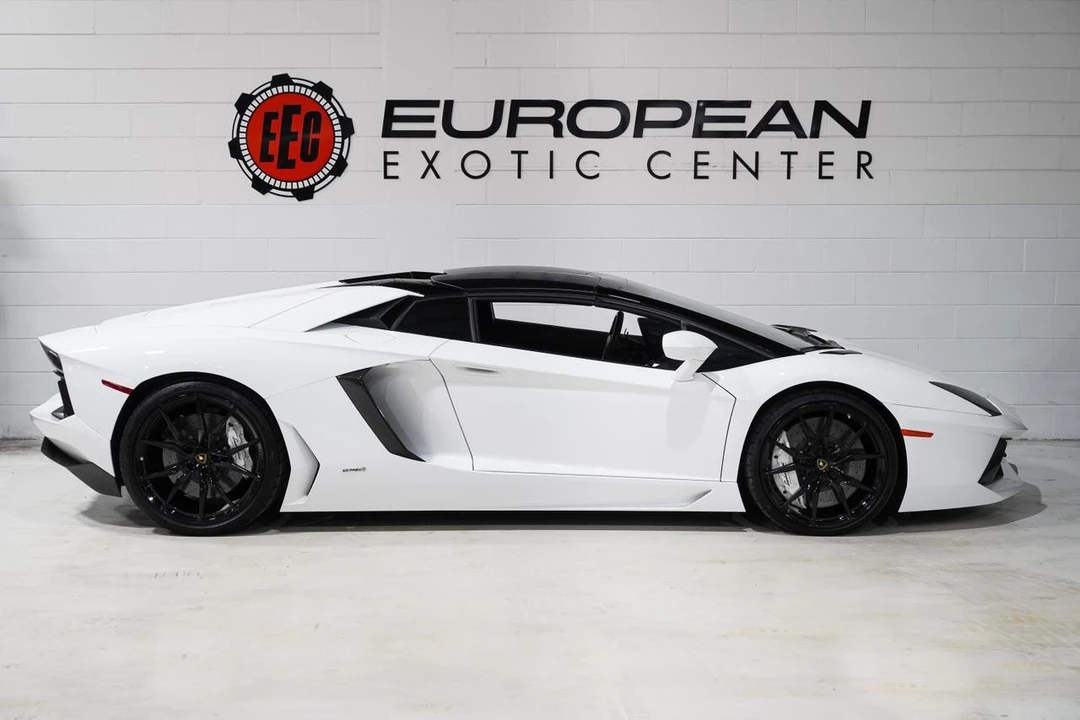 2014 Lamborghini Aventador LP700-4 - Image 8 of 21