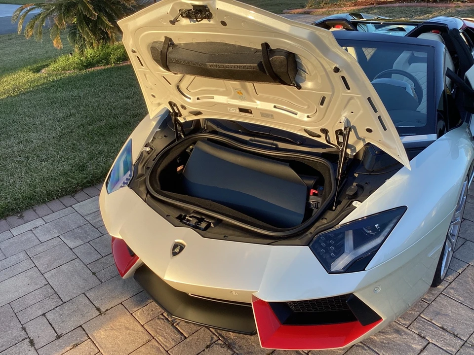 2014 Lamborghini Aventador LP700-4 - Image 15 of 21