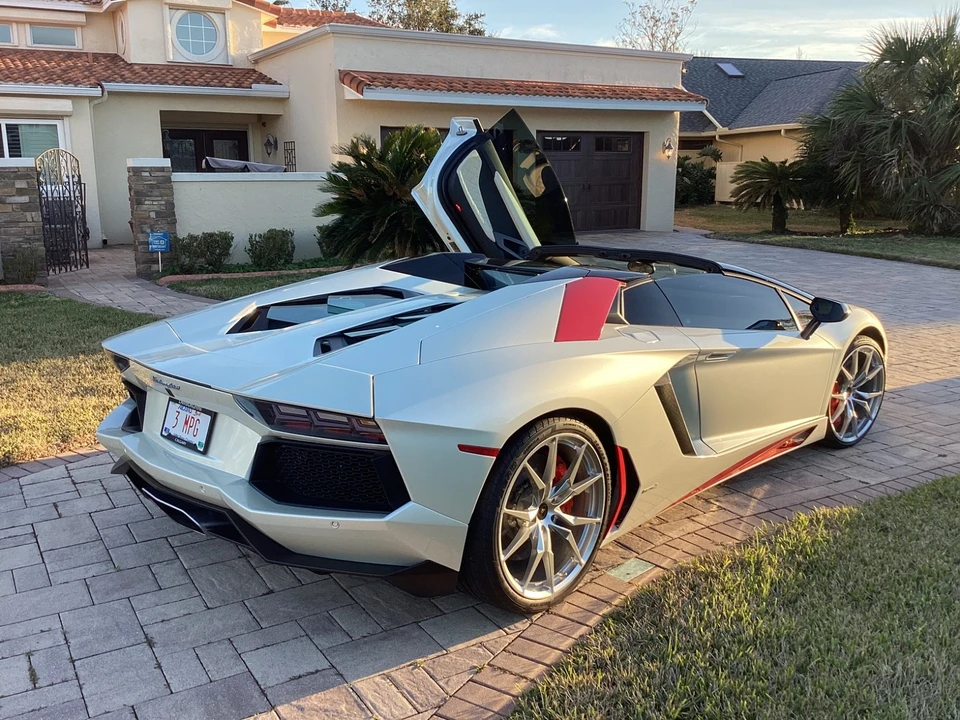 2014 Lamborghini Aventador LP700-4 - Image 7 of 21