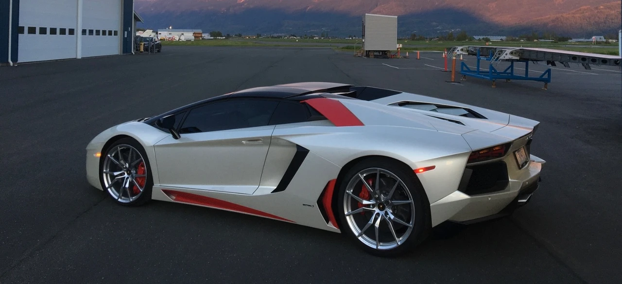 2014 Lamborghini Aventador LP700-4 - Image 2 of 21