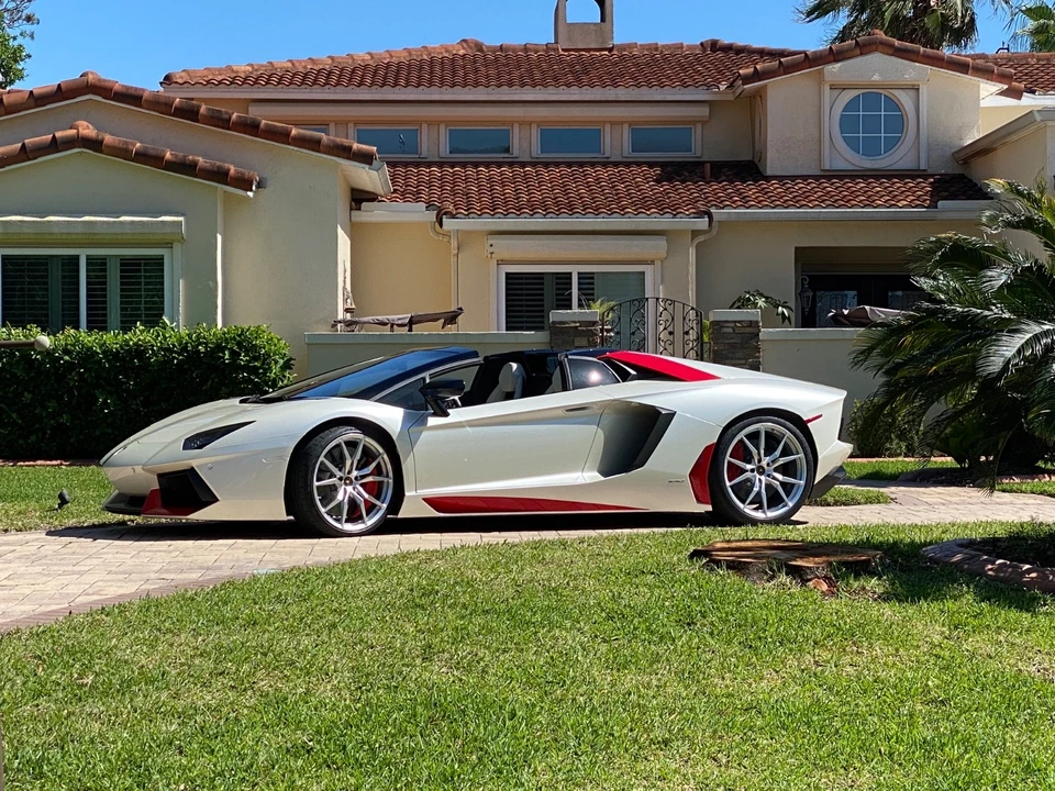 2014 Lamborghini Aventador LP700-4 - Image 3 of 21