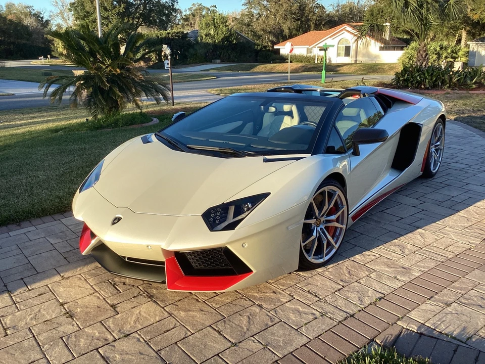 2014 Lamborghini Aventador LP700-4 - Image 5 of 21