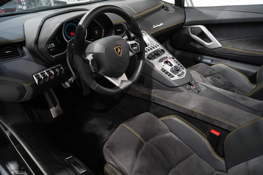 2014 Lamborghini Aventador LP700-4 - Image 2 of 21