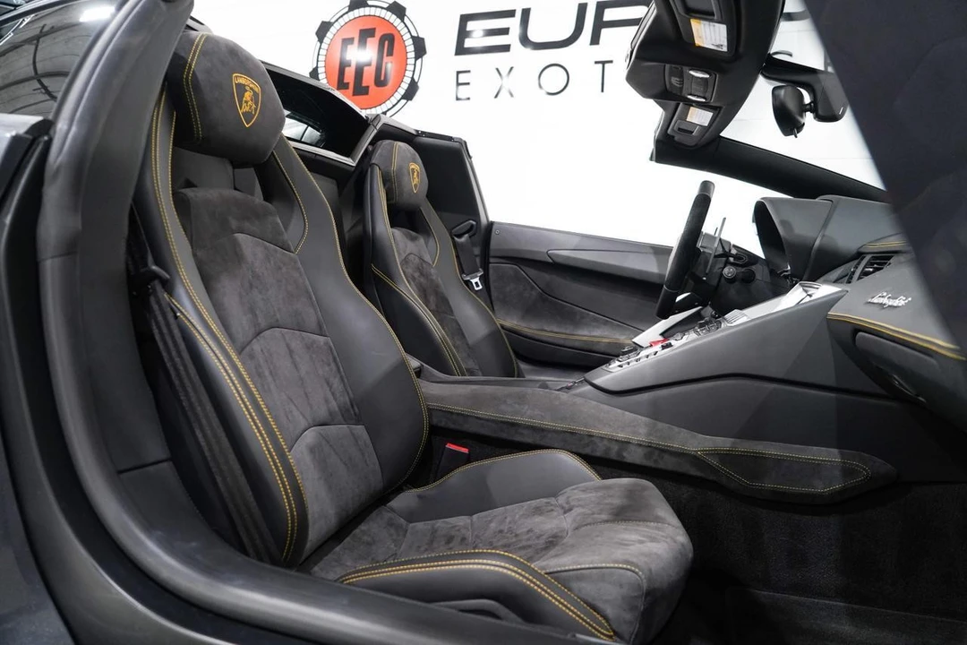 2014 Lamborghini Aventador LP700-4 - Image 17 of 21
