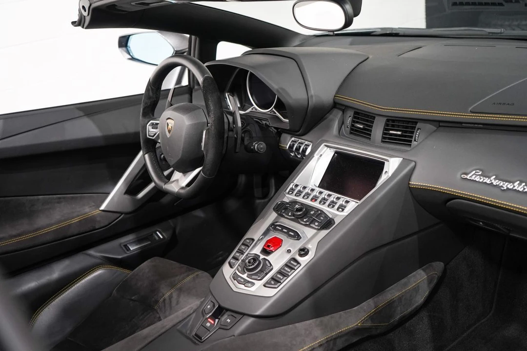 2014 Lamborghini Aventador LP700-4 - Image 19 of 21