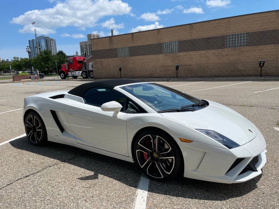 2014 Lamborghini Gallardo LP560-4 - Image 8 of 21
