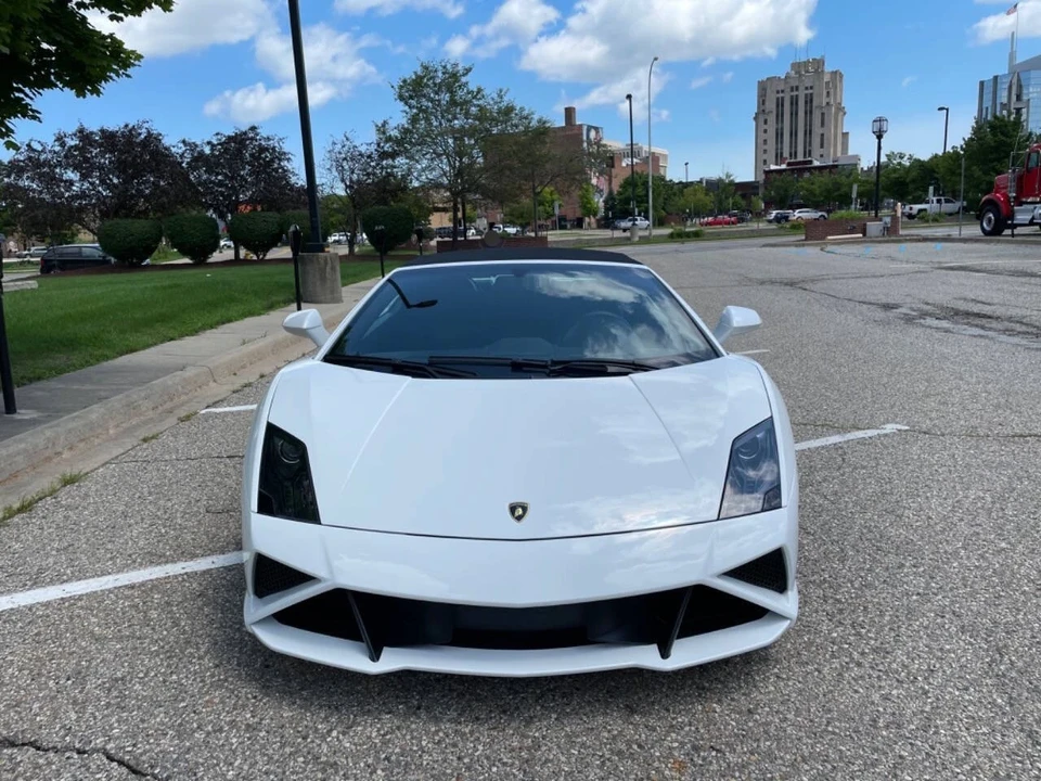2014 Lamborghini Gallardo LP560-4 - Image 2 of 21