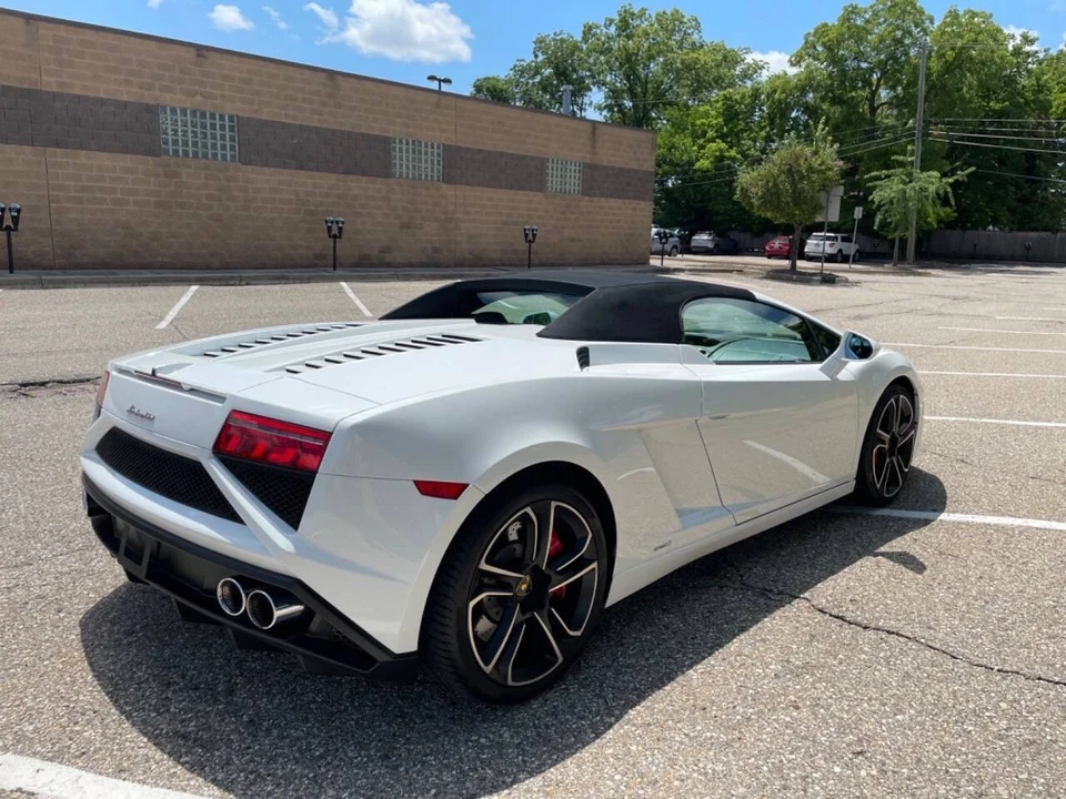 2014 Lamborghini Gallardo LP560-4 - Image 6 of 21
