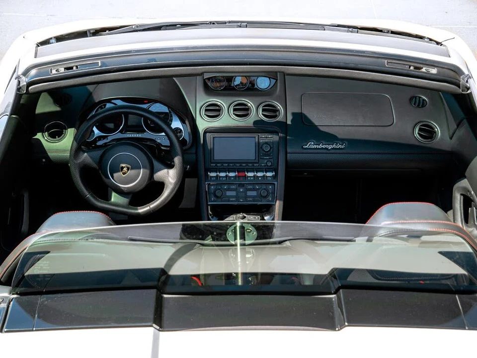 2014 Lamborghini Gallardo LP570-4 Spyder Performante - Image 23 of 31