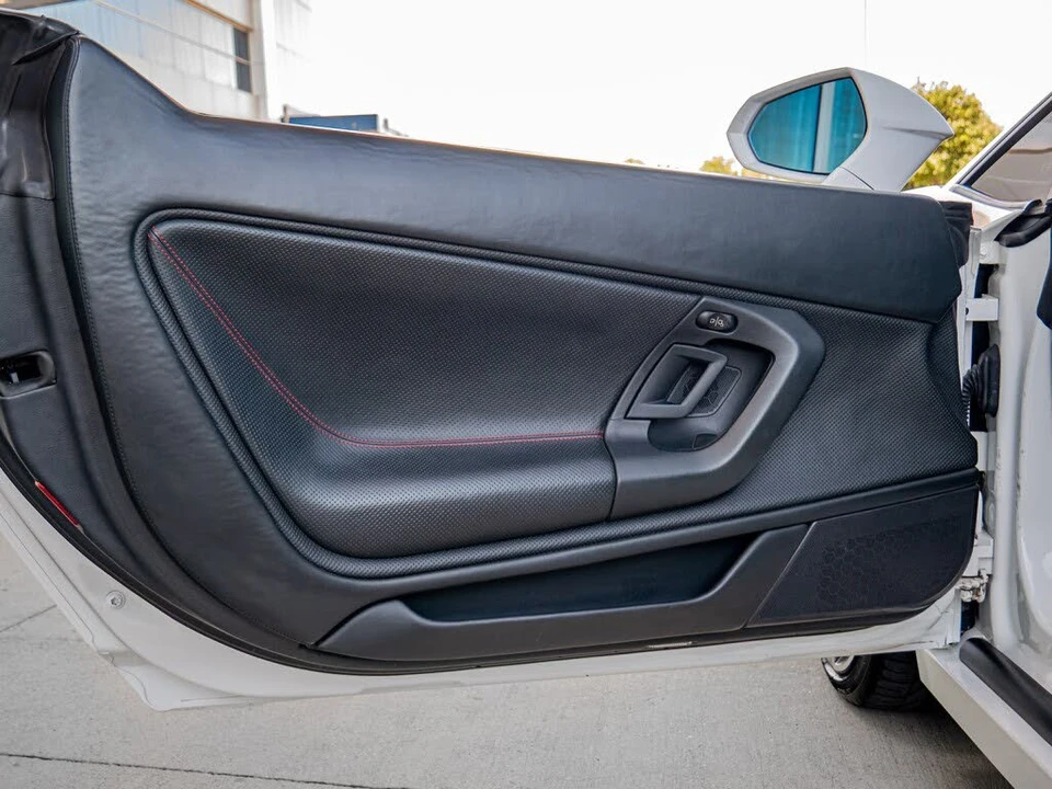 2014 Lamborghini Gallardo LP570-4 Spyder Performante - Image 24 of 31