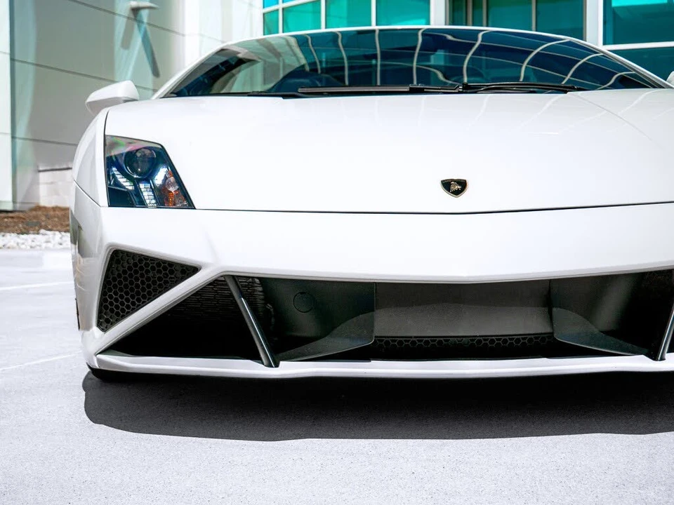 2014 Lamborghini Gallardo LP570-4 Spyder Performante - Image 10 of 31