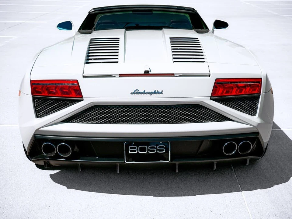2014 Lamborghini Gallardo LP570-4 Spyder Performante - Image 17 of 31