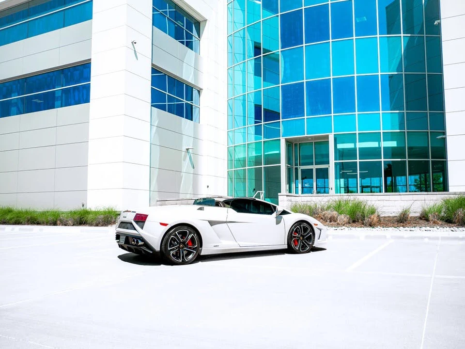 2014 Lamborghini Gallardo LP570-4 Spyder Performante - Image 5 of 31