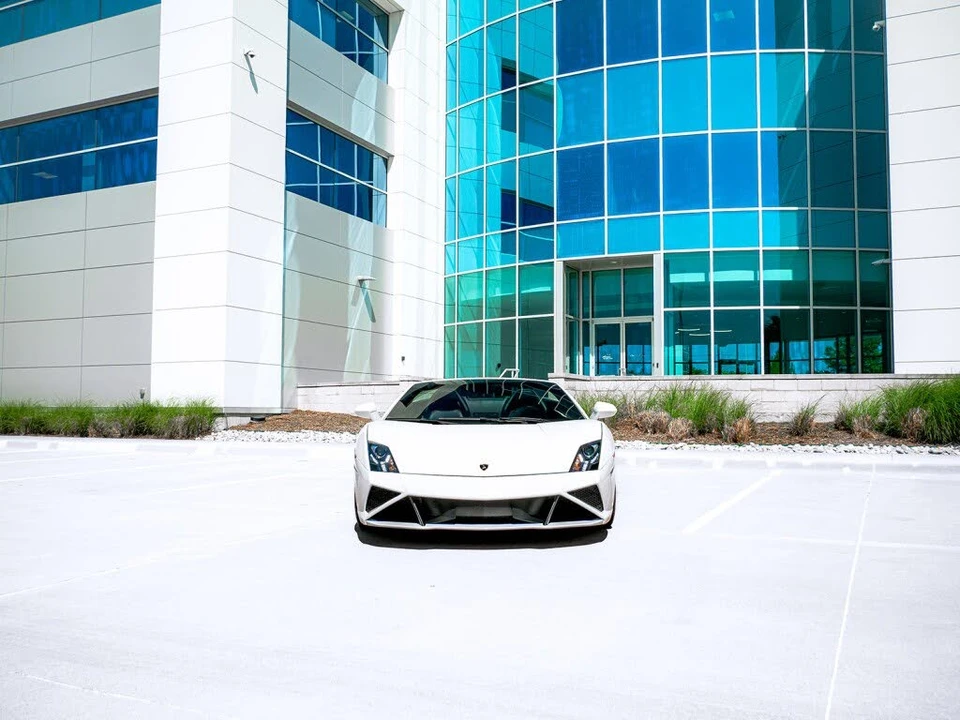 2014 Lamborghini Gallardo LP570-4 Spyder Performante - Image 8 of 31