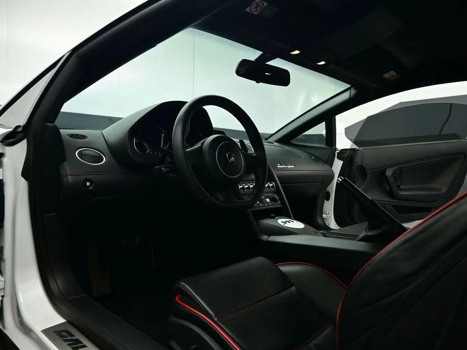 2014 Lamborghini Gallardo LP550-2 - Image 12 of 17