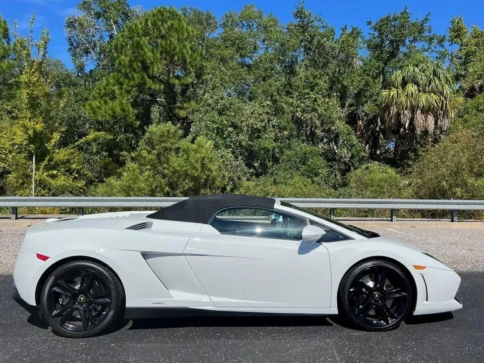 2014 Lamborghini Gallardo - Image 14 of 31