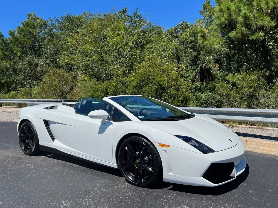 2014 Lamborghini Gallardo - Image 10 of 31
