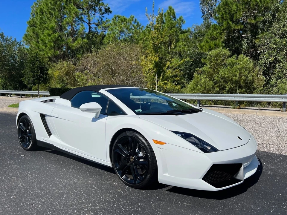 2014 Lamborghini Gallardo - Image 9 of 31