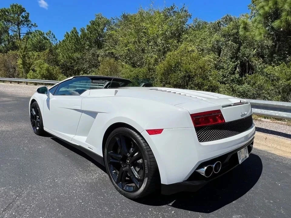 2014 Lamborghini Gallardo - Image 15 of 31