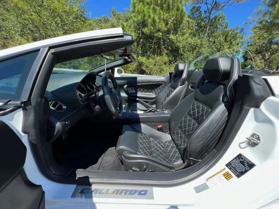2014 Lamborghini Gallardo - Image 26 of 31