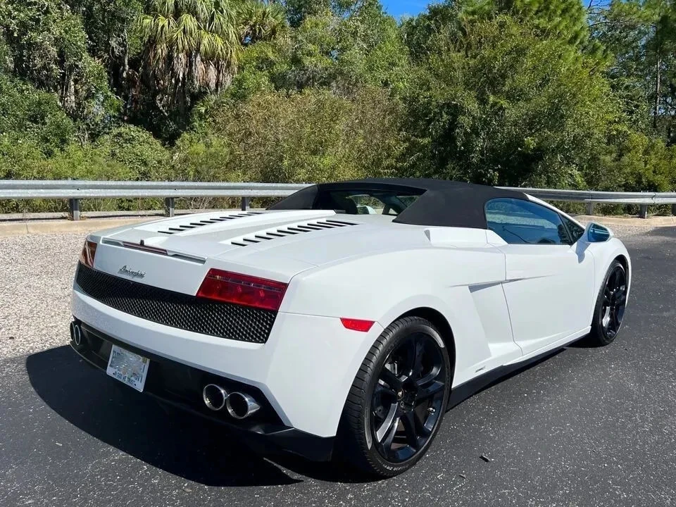2014 Lamborghini Gallardo - Image 17 of 31