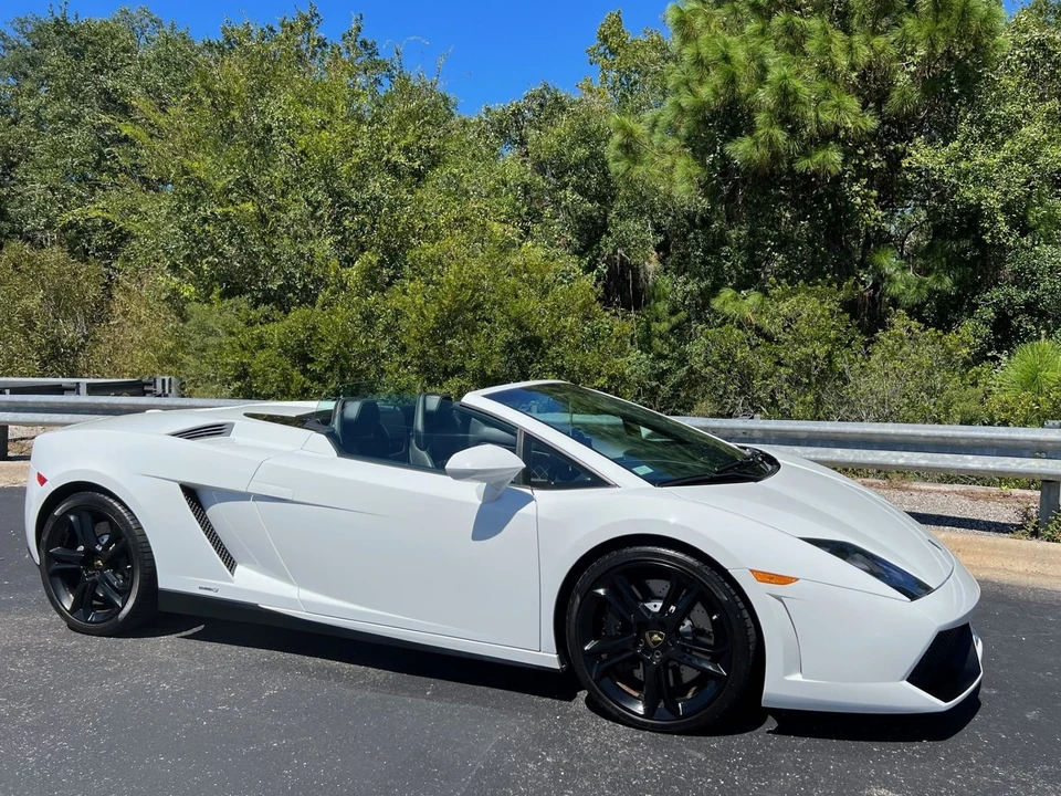 2014 Lamborghini Gallardo - Image 3 of 31