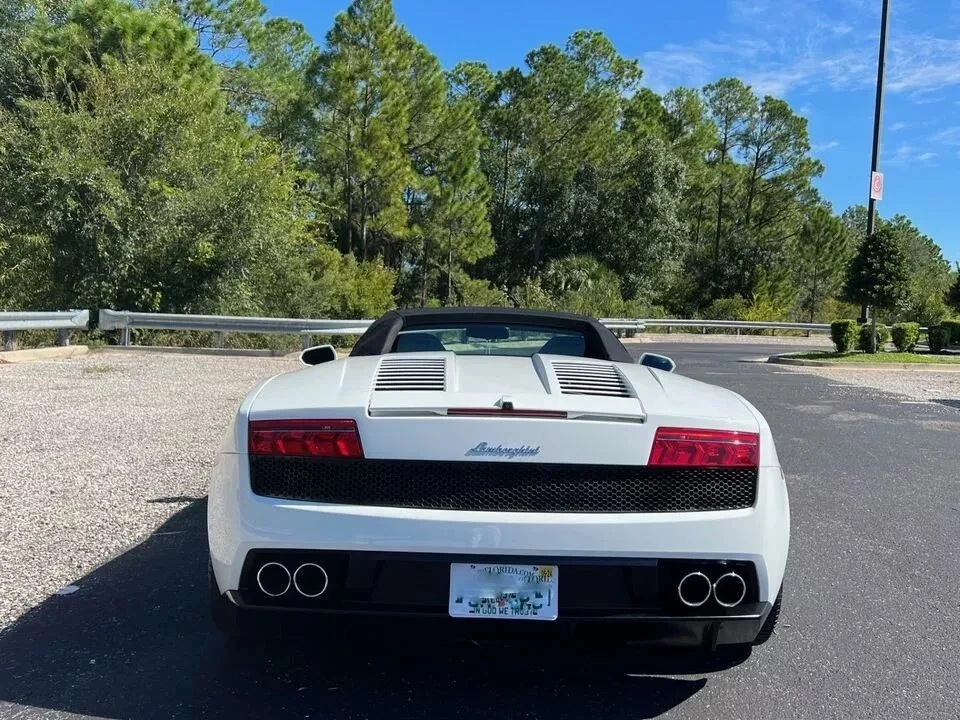 2014 Lamborghini Gallardo - Image 19 of 31