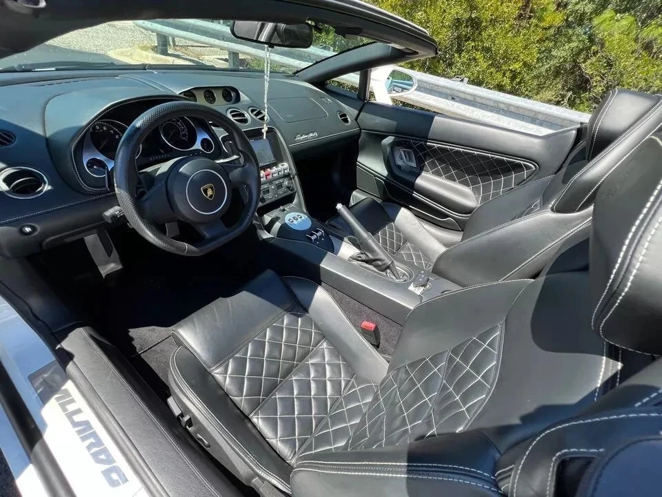2014 Lamborghini Gallardo - Image 27 of 31